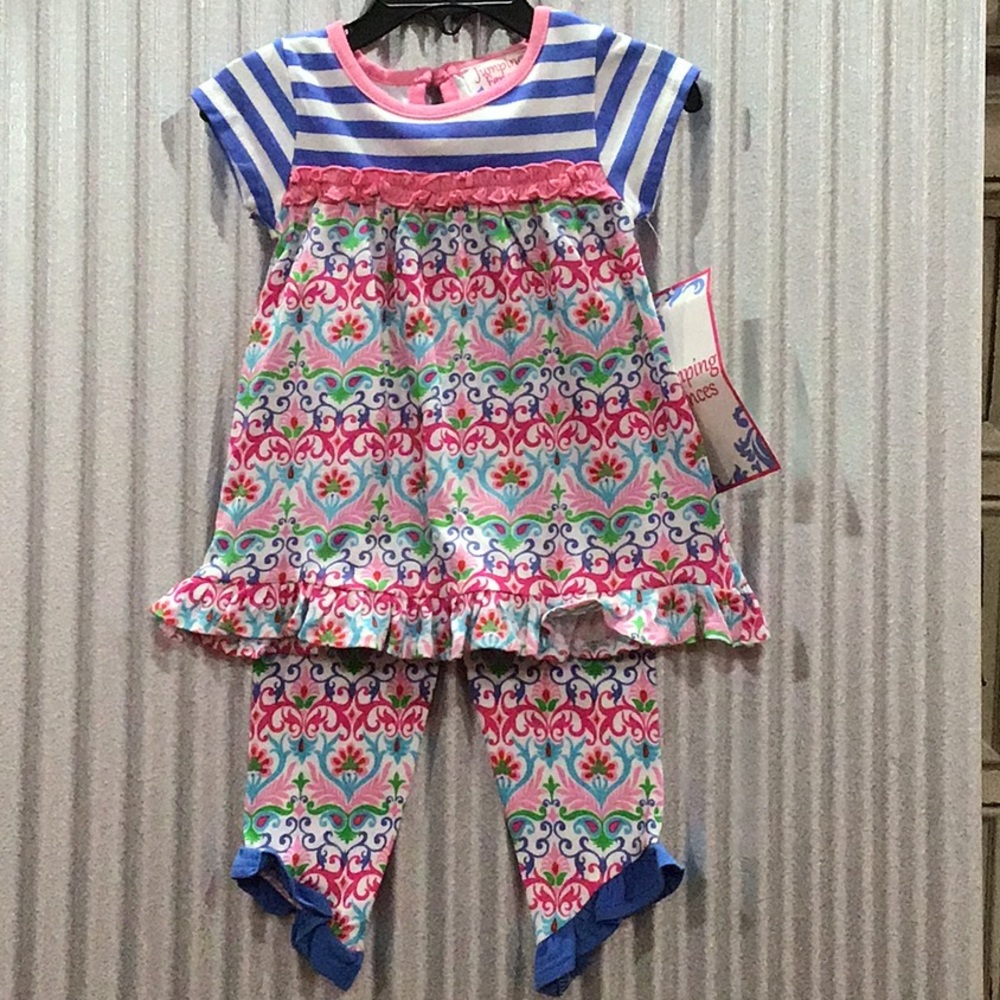 🆕️Cute floral set by Jumping Fences